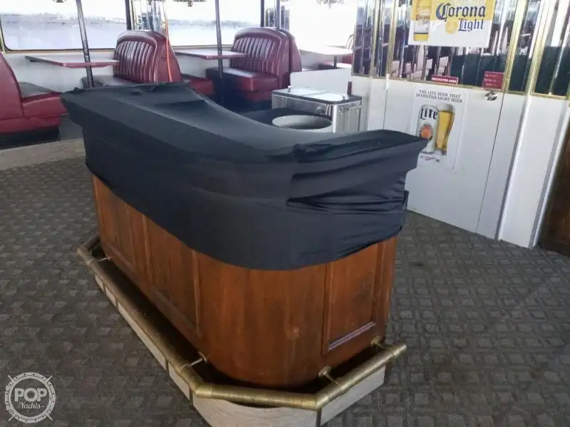 Kapal pesiar keur dijual