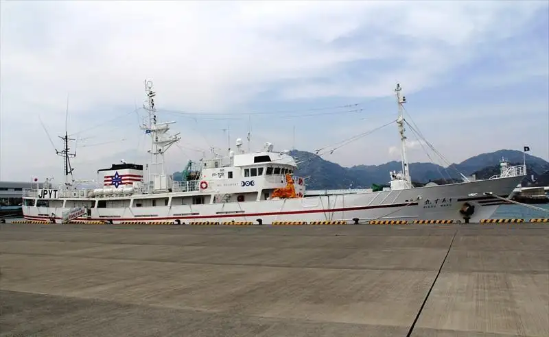 Kapal survei keur dijual