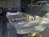 Kapal kerja keur dijual