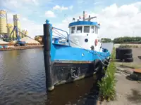 Tow boat pikeun dijual