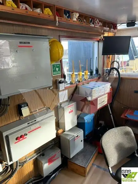 Kapal pasokan keur dijual