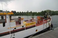 Kapal pesiar keur dijual