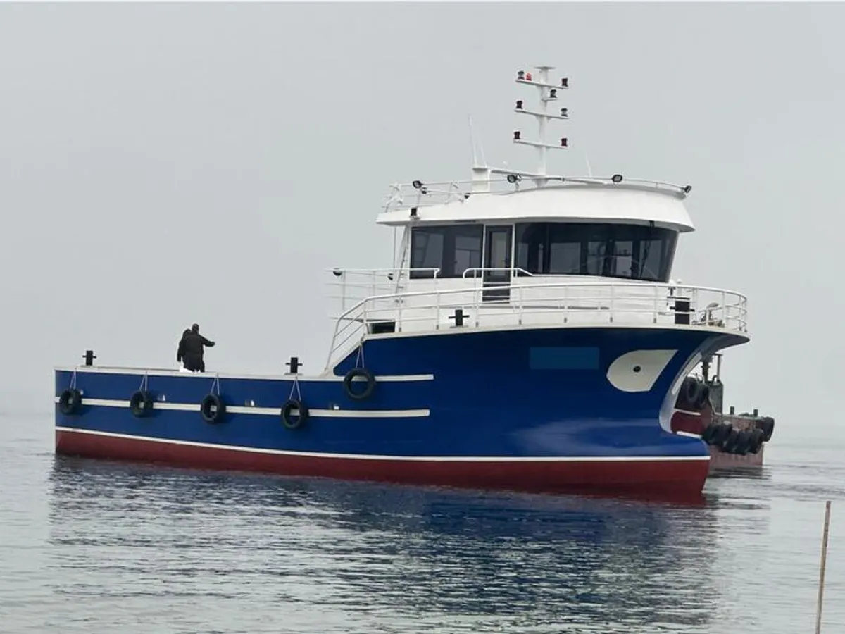 Kapal kerja keur dijual