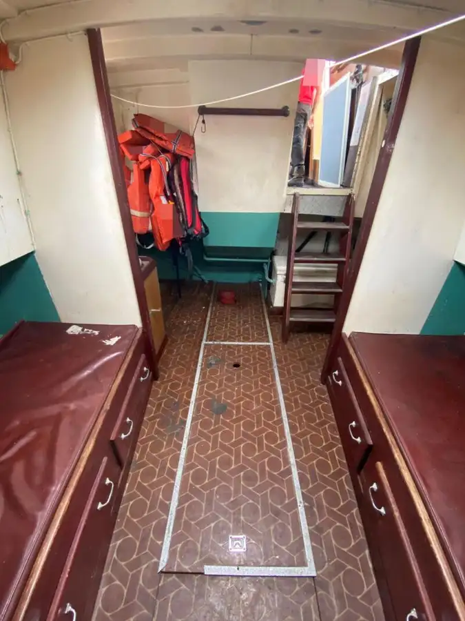 Kapal pilot keur dijual