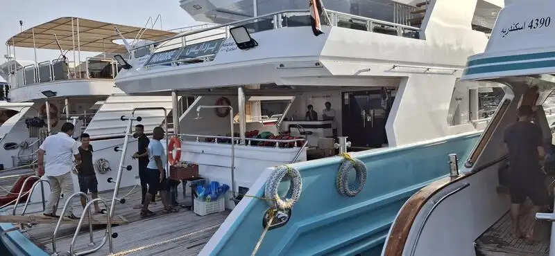 Kapal pesiar keur dijual