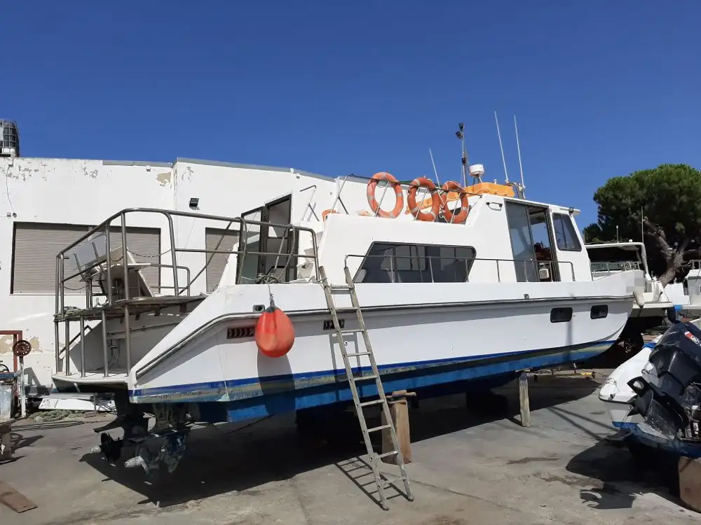 Kapal kru keur dijual