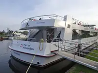 Kapal pesiar keur dijual