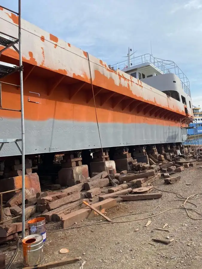 Kapal fery keur dijual
