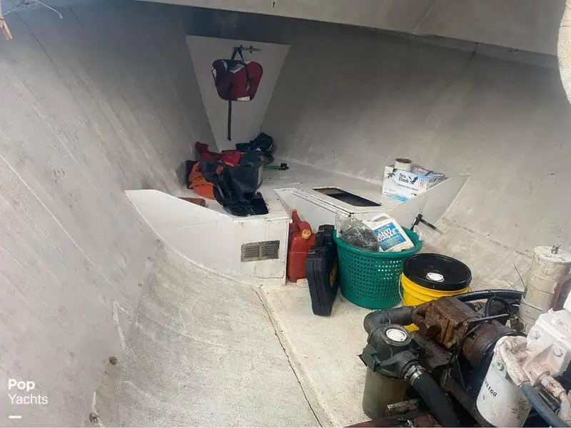 Kapal pangolahan lautan keur dijual