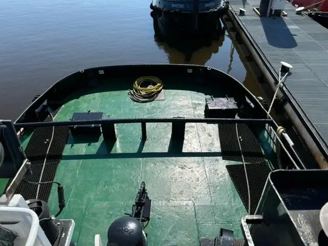 Kapal penarik keur dijual