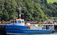 Kapal survey pikeun dijual