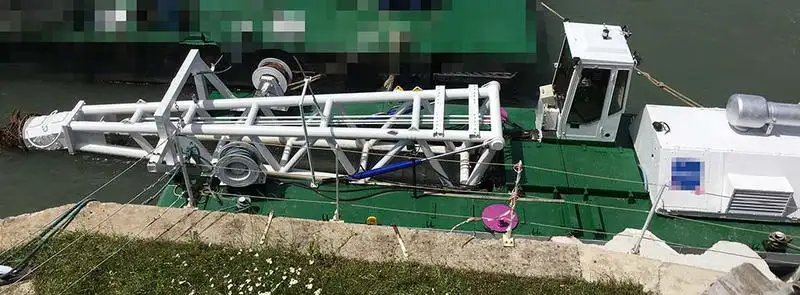 Kapal keruk keur dijual