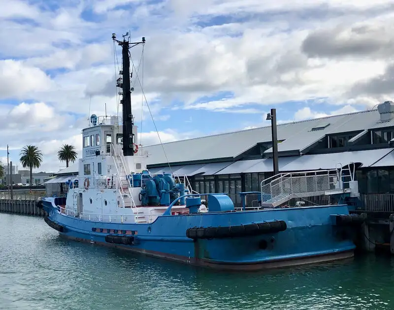 Kapal penarik keur dijual