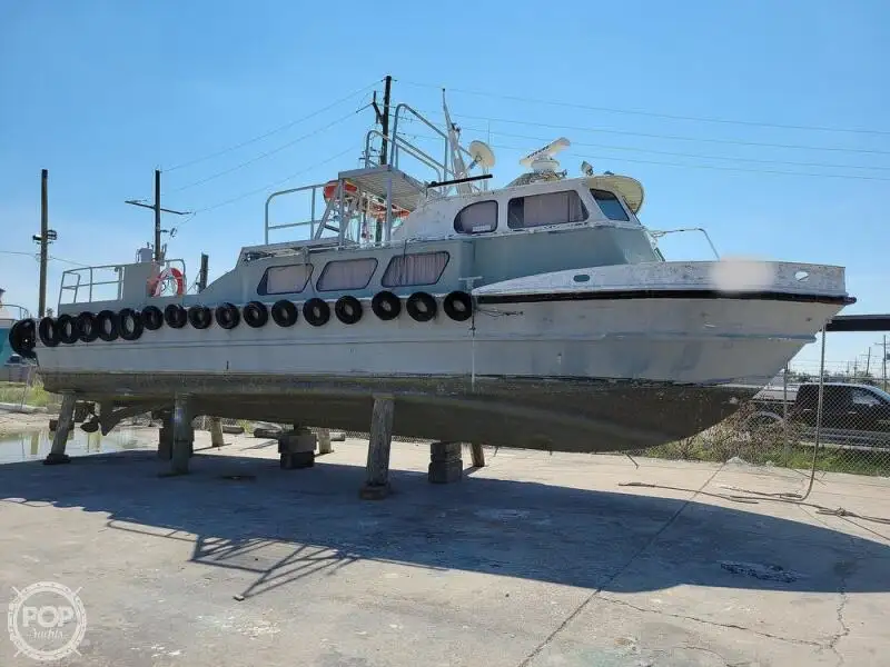 Kapal kru keur dijual