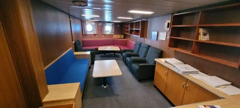 Kapal penarik keur dijual