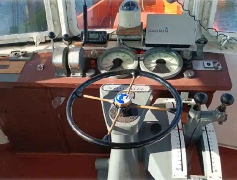 Kapal penarik keur dijual