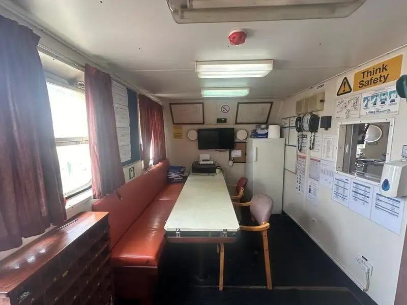 Kapal penarik keur dijual