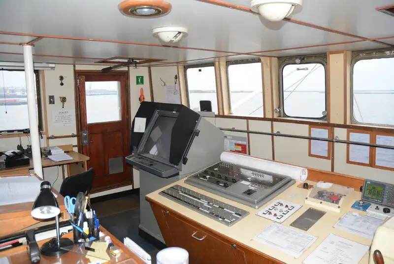 Kapal Pangiriman Cepat (FSV) keur dijual