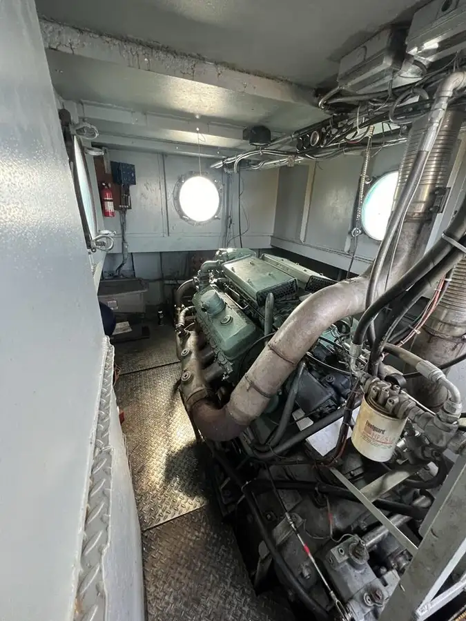 Kapal penarik keur dijual