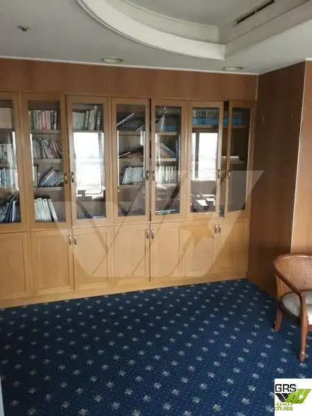 Kapal pesiar keur dijual