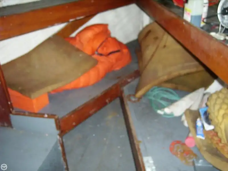 Tongkang keur dijual