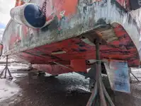 Kapal kerja keur dijual