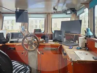 Kapal pangangkut lauk hirup keur dijual