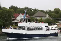 Kapal pesiar keur dijual