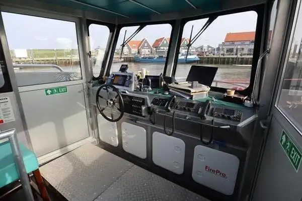 Kapal pesiar keur dijual