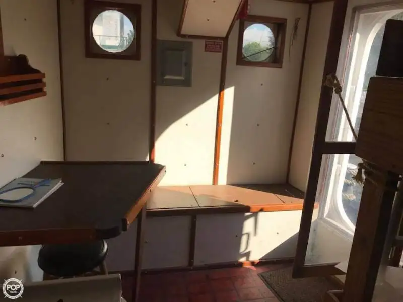 Kapal penarik keur dijual