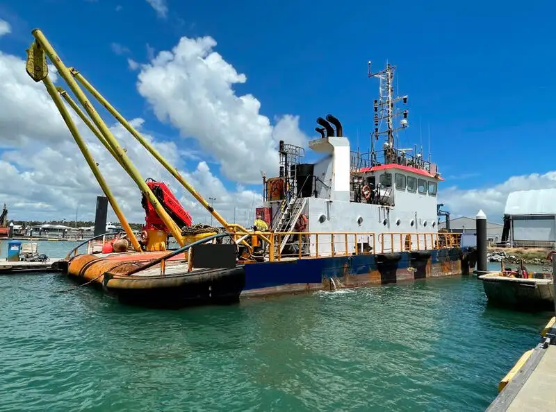 Kapal kerja keur dijual