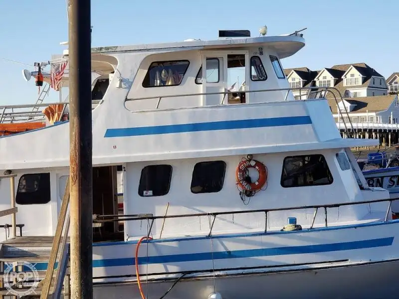 Kapal fery keur dijual