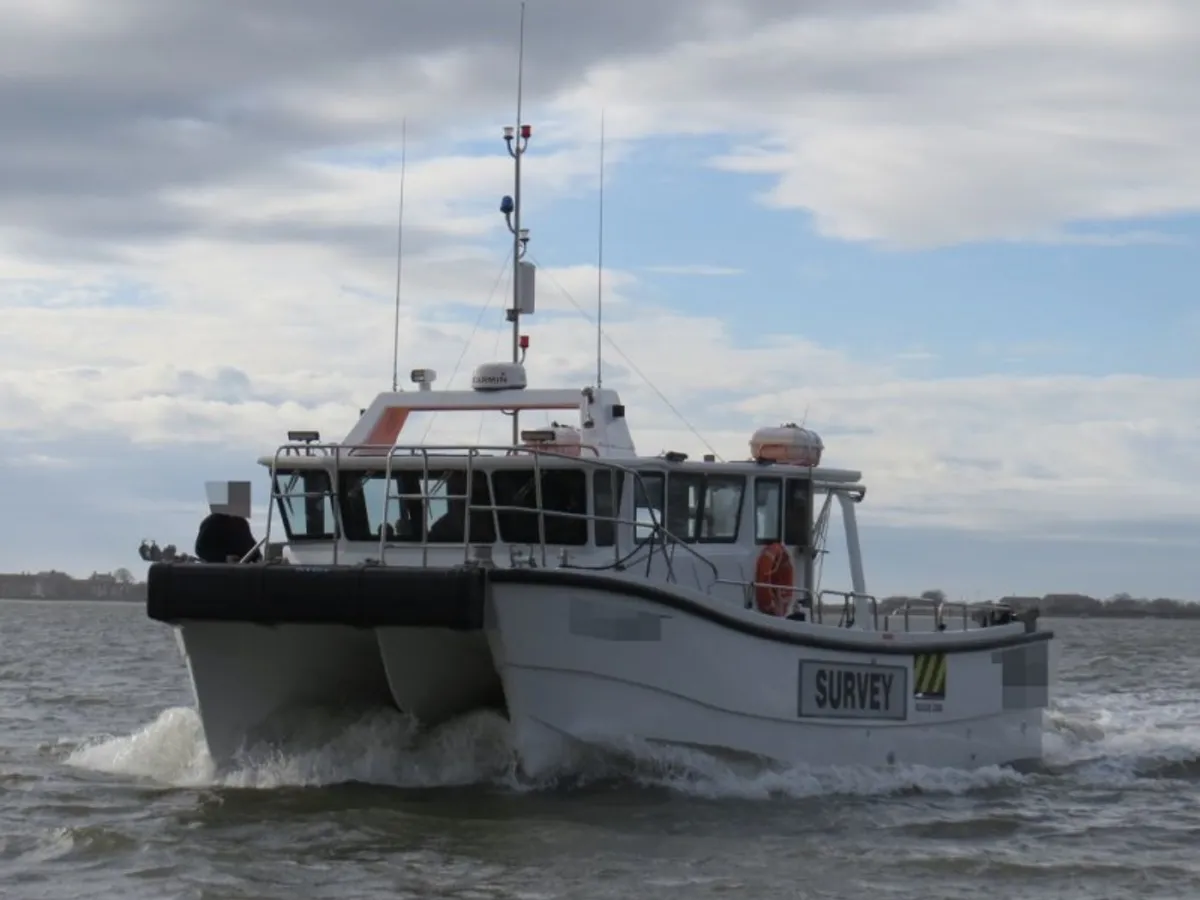Kapal survei keur dijual