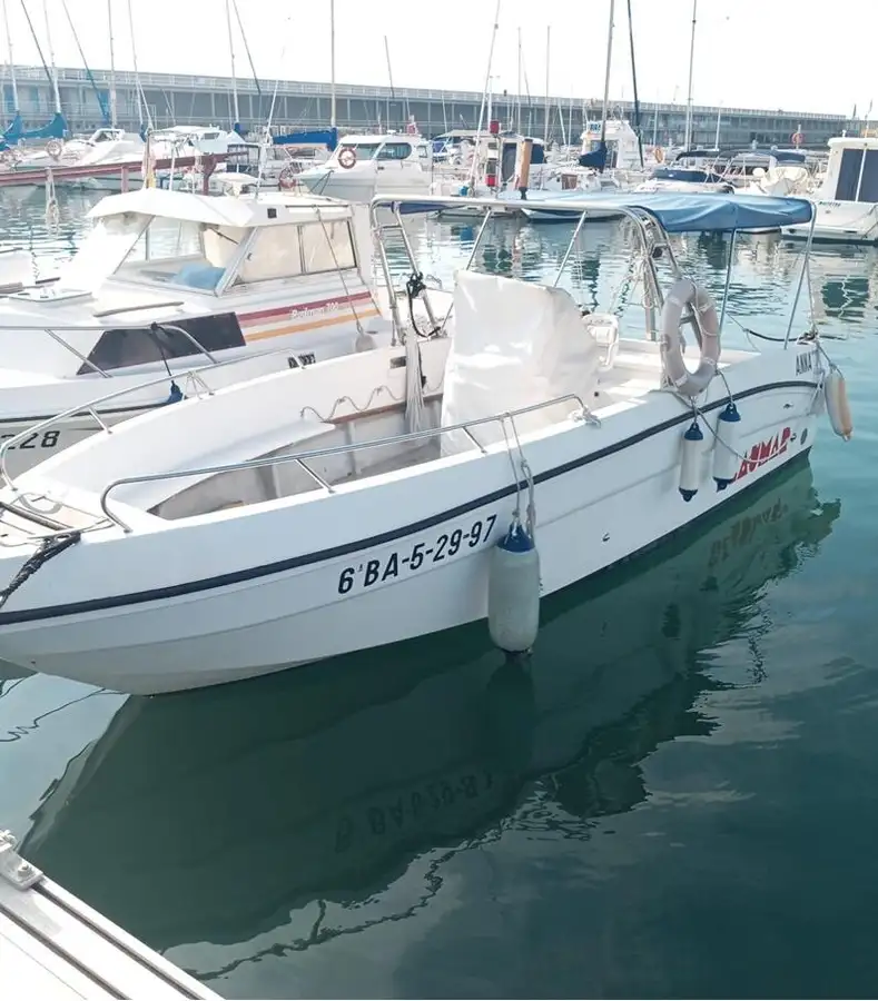 Kapal pesiar keur dijual