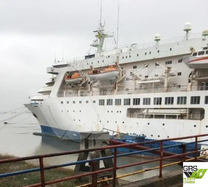 Kapal pesiar keur dijual