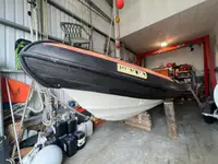 Kapal kerja keur dijual