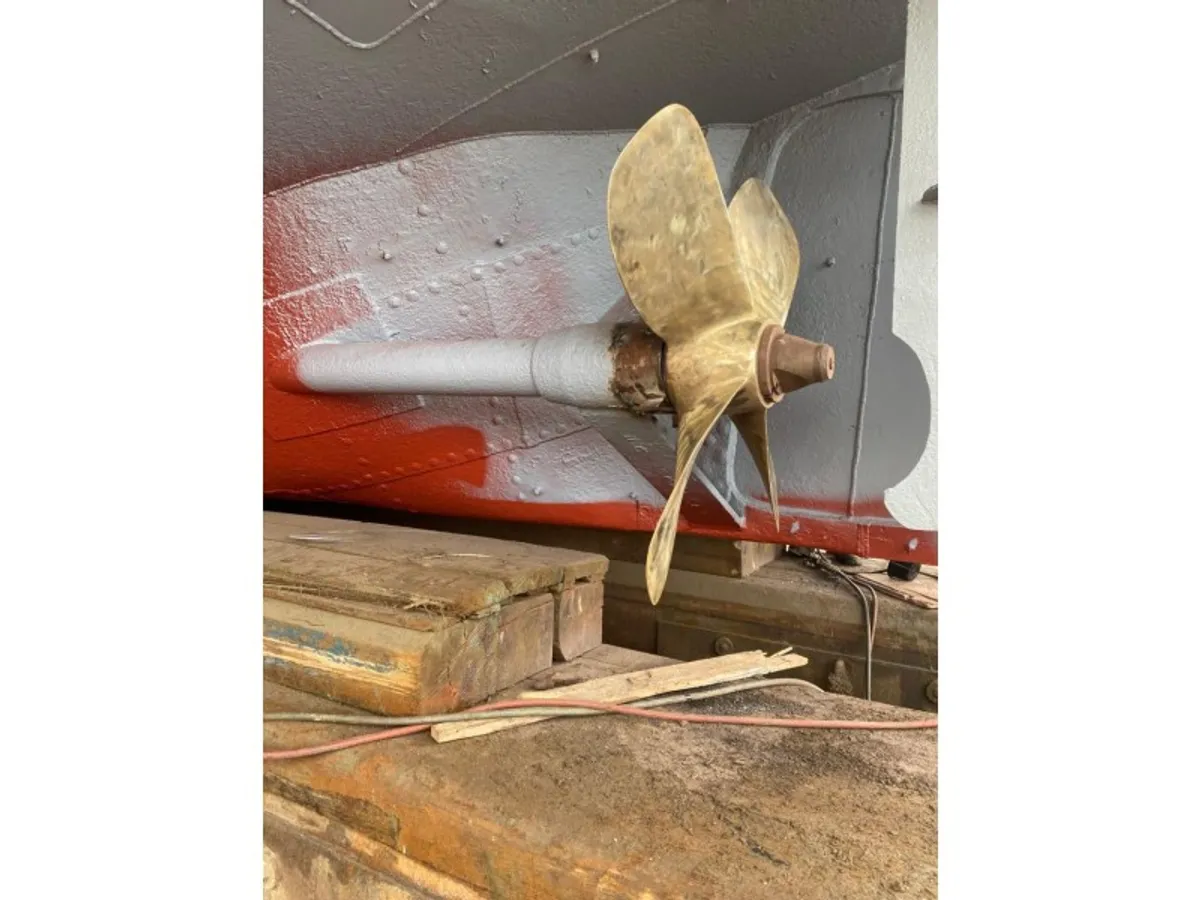 Kapal panumpang keur dijual