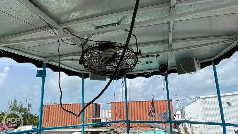 Kapal pesiar keur dijual