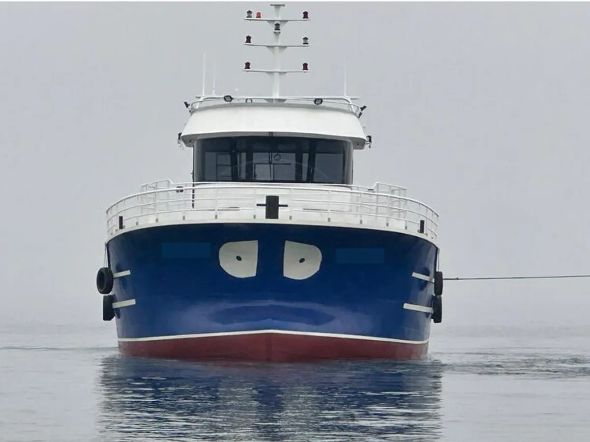 Kapal kerja keur dijual