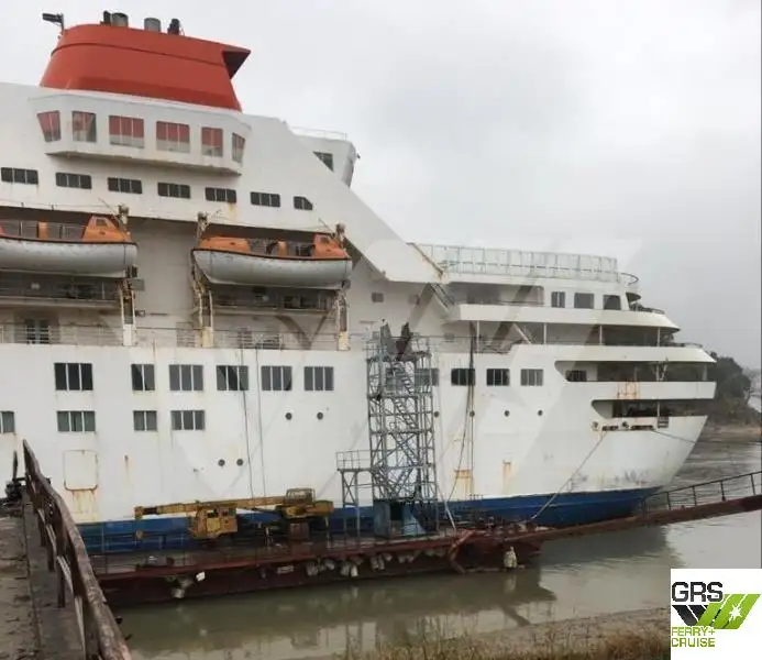 Kapal pesiar keur dijual