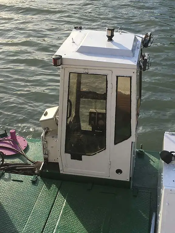Kapal keruk keur dijual