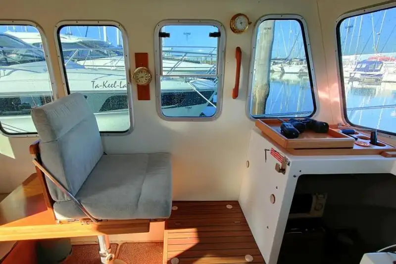Kapal kerja keur dijual
