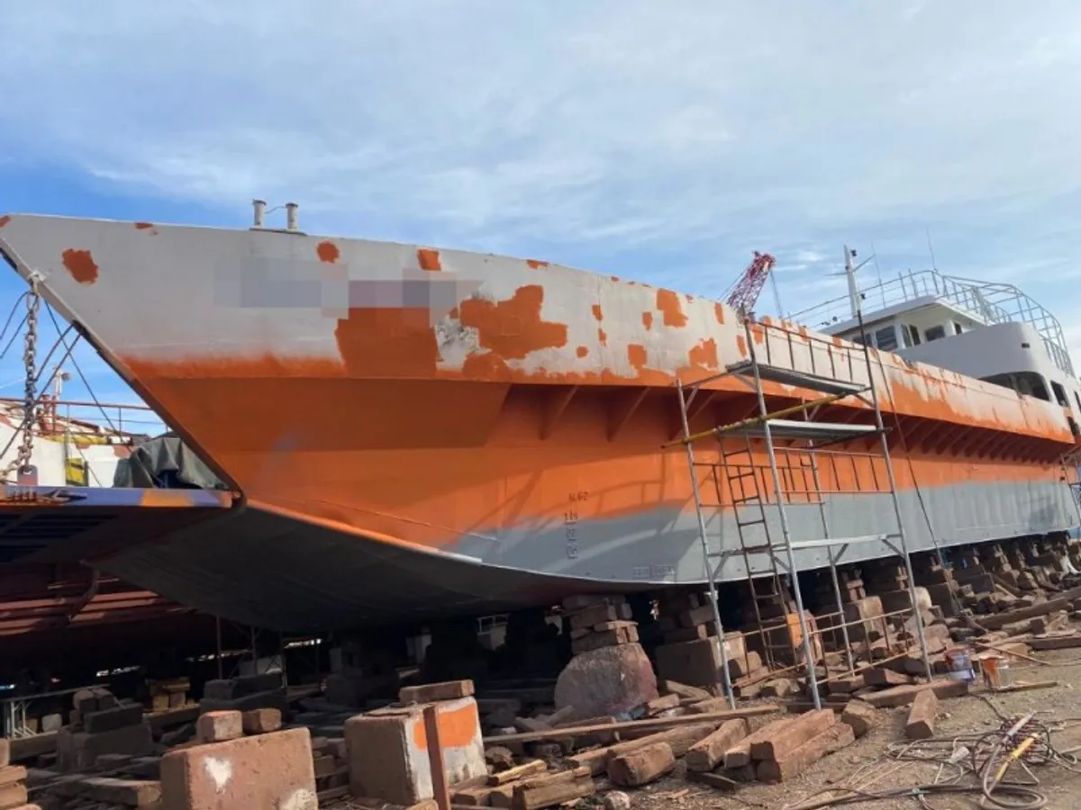 Kapal panumpang keur dijual