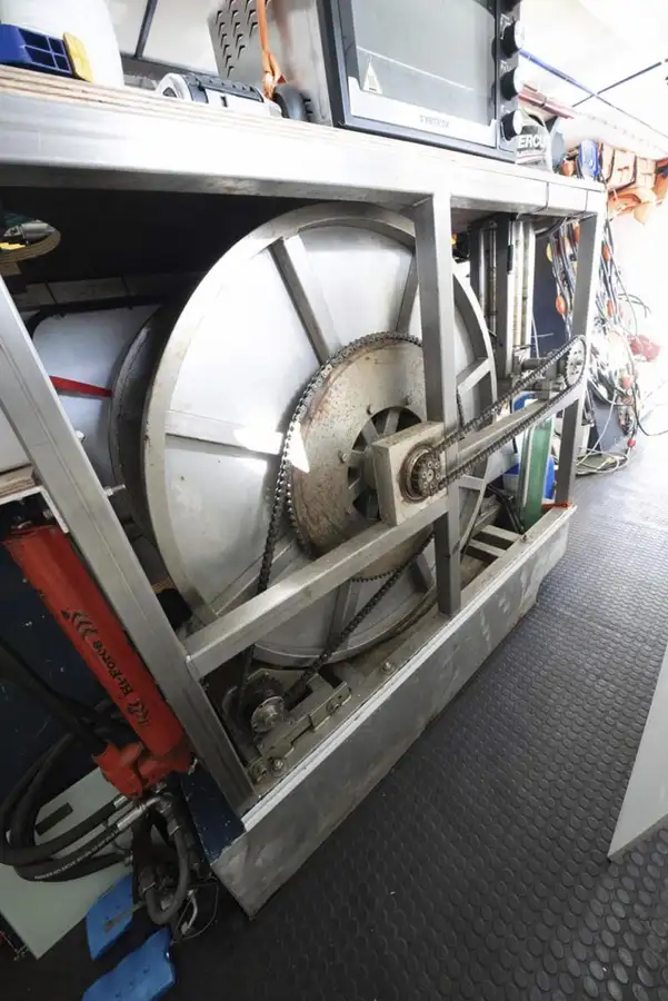 Kapal penarik keur dijual