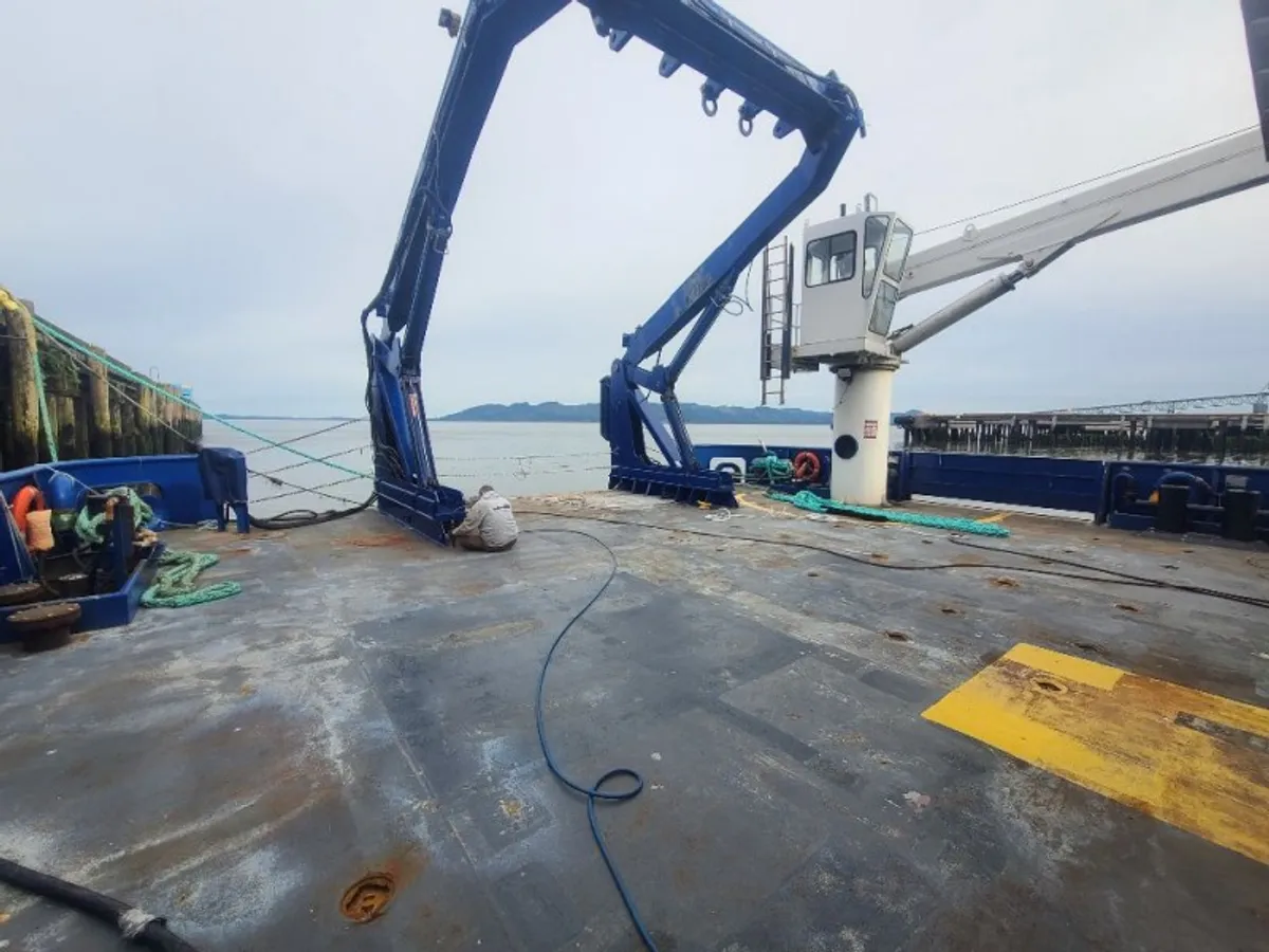 Kapal penarik keur dijual