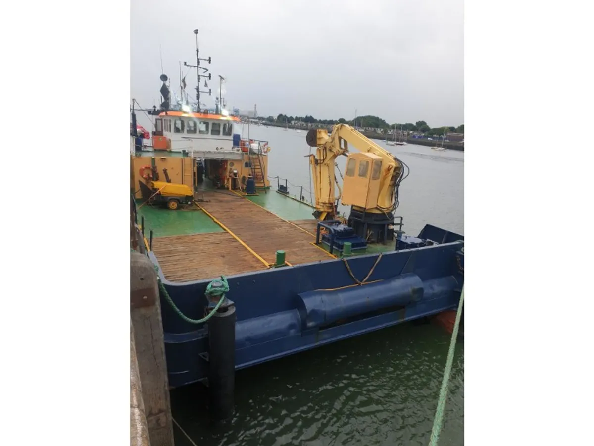 Kapal keruk keur dijual