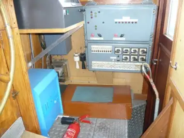 Kapal penarik keur dijual