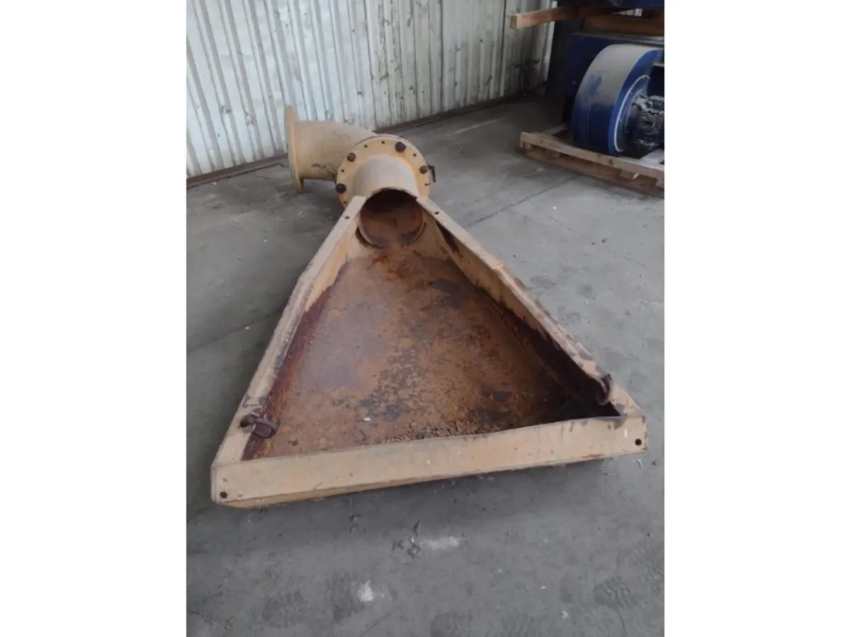 Kapal keruk keur dijual