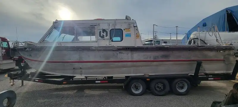 Kapal kerja keur dijual