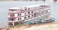Kapal pesiar keur dijual